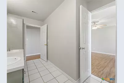 913 Ridge Drive, San Marcos, TX 78666 - Photo 24