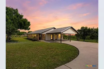 913 Ridge Drive, San Marcos, TX 78666 - Photo 2