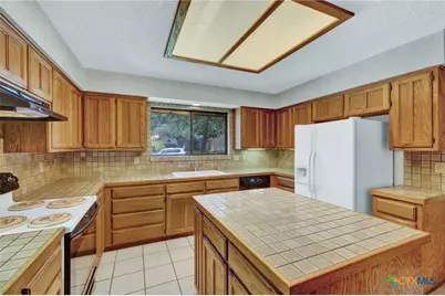 1940 Squire Circle, New Braunfels, TX 78130 - Photo 14