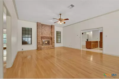 1940 Squire Circle, New Braunfels, TX 78130 - Photo 6
