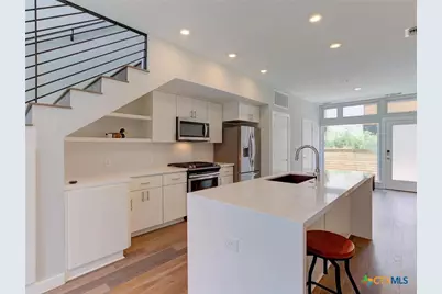 2002 E 7th Street #215, Austin, TX 78702 - Photo 2