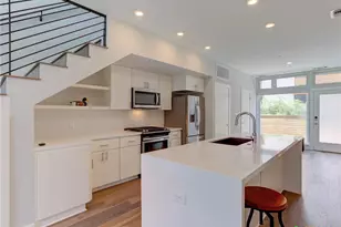 2002 E 7th St, Austin, TX 78702 - Photo 2