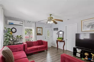 203 Ernst St, Victoria, TX 77901 - Photo 10
