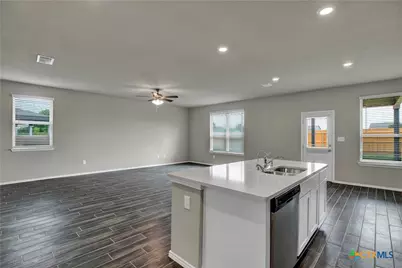 267 Kinsley Way, New Braunfels, TX 78130 - Photo 12