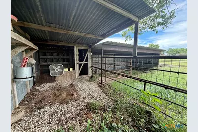 17 County Road 236A, Gonzales, TX 78629 - Photo 34
