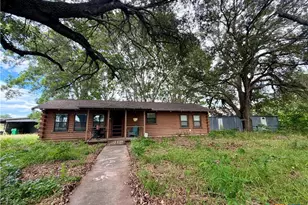17 Co Rd 236A, Gonzales, TX 78629 - Photo 1