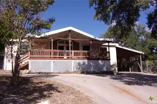 252 Sir Winston Dr, Canyon Lake, TX 78133 - Photo 2