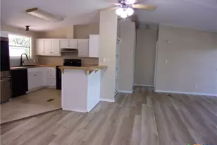 252 Sir Winston Dr, Canyon Lake, TX 78133 - Photo 8