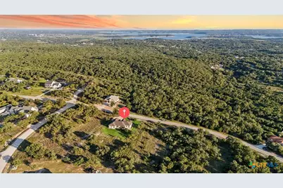 219 Flanders, Fischer, TX 78623 - Photo 6