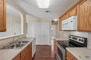 243 Starling Creek, New Braunfels, TX 78130 - Photo 10