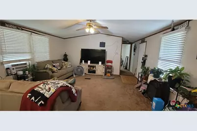 706 W Cleveland Avenue, Seadrift, TX 77983 - Photo 4