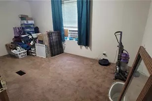 706 W Cleveland Ave, Seadrift, TX 77983 - Photo 16