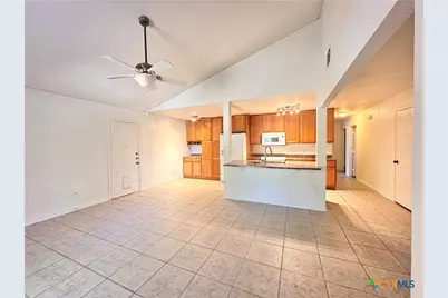 129 Riverside Drive, San Marcos, TX 78666 - Photo 4