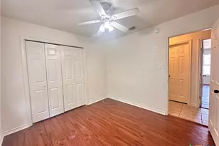129 Riverside Dr, San Marcos, TX 78666 - Photo 10