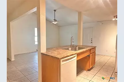 129 Riverside Drive, San Marcos, TX 78666 - Photo 6