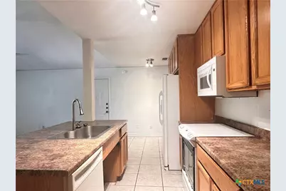 129 Riverside Drive, San Marcos, TX 78666 - Photo 8