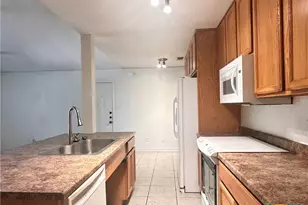 129 Riverside Dr, San Marcos, TX 78666 - Photo 8