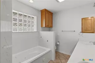 1559 Golden Sage Dr, Seguin, TX 78155 - Photo 22