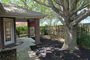 120 Gardenridge Dr, Seguin, TX 78155 - Photo 18