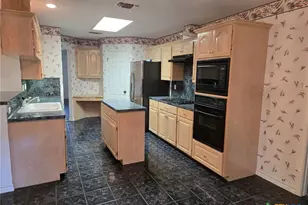 120 Gardenridge Dr, Seguin, TX 78155 - Photo 4
