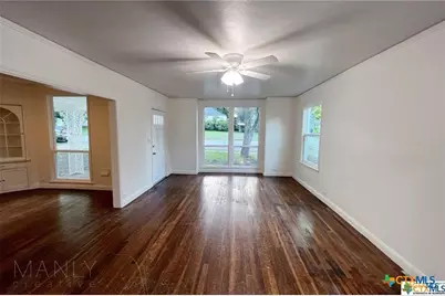 809 N 8th Street, Temple, TX 76501 - Photo 8