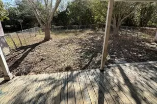 302 Burleson St, Kyle, TX 78640 - Photo 16