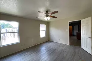 410 Colette Ct, Belton, TX 76513 - Photo 10