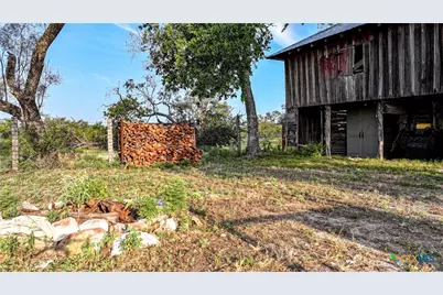 2562 County Road 2315, Lampasas, TX 76550 - Photo 10