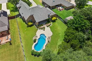 1766 Lacy Ridge Dr, Belton, TX 76513 - Photo 2