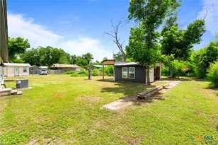 547 N Central Ave, New Braunfels, TX 78130 - Photo 20
