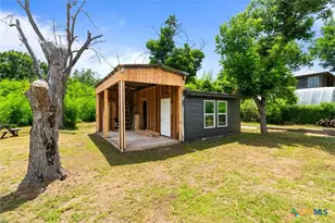 547 N Central Ave, New Braunfels, TX 78130 - Photo 10