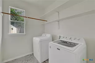 2043 Nevada St, San Marcos, TX 78666 - Photo 14