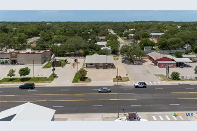 408 N Key Avenue, Lampasas, TX 76550 - Photo 8