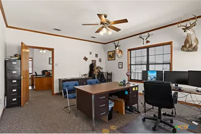 408 N Key Avenue, Lampasas, TX 76550 - Photo 24