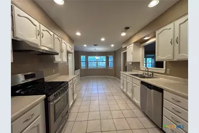 826 Timber, New Braunfels, TX 78130 - Photo 16