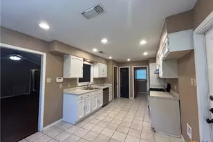 826 Timber, New Braunfels, TX 78130 - Photo 12