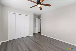 273 Meadow Ave, New Braunfels, TX 78130 - Photo 16