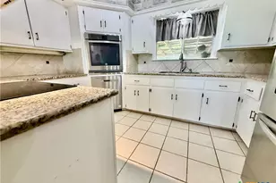 2035 Co Rd 400, Yoakum, TX 77995 - Photo 12