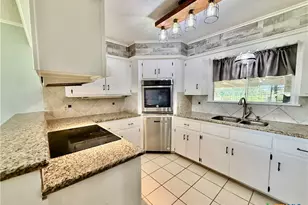 2035 Co Rd 400, Yoakum, TX 77995 - Photo 6