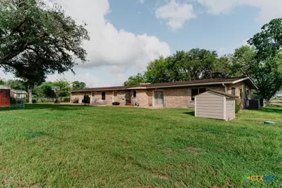 291 N Mesquite Drive, Victoria, TX 77905 - Photo 32