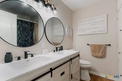 291 N Mesquite Drive, Victoria, TX 77905 - Photo 10