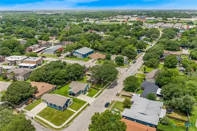 608 Rosewood Drive, Victoria, TX 77901 - Photo 34