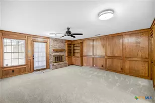 608 Rosewood Dr, Victoria, TX 77901 - Photo 8
