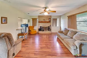 175 Albrecht Rd, Victoria, TX 77905 - Photo 16
