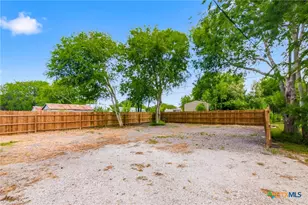 502 W Houston Ave, Seadrift, TX 77983 - Photo 20