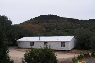 156 Sonnyland Dr, Canyon Lake, TX 78133 - Photo 1