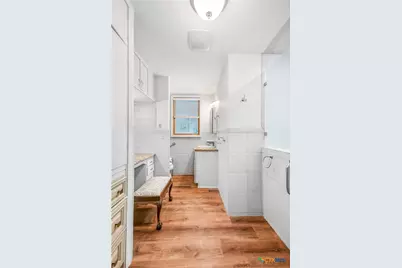 1019 E Gonzales Street, Yoakum, TX 77995 - Photo 14