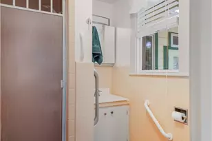1019 E Gonzales St, Yoakum, TX 77995 - Photo 12