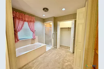 304 Windy Way Drive, Victoria, TX 77904 - Photo 18