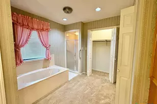 304 Windy Way Dr, Victoria, TX 77904 - Photo 18